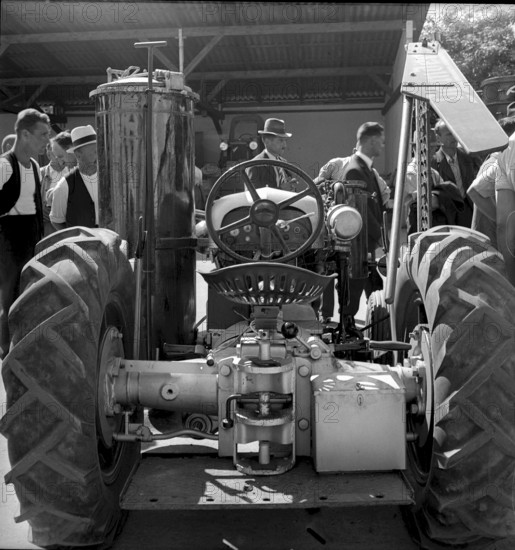 Tractor with wood gasifier at course for tractors, Winterthur 1941