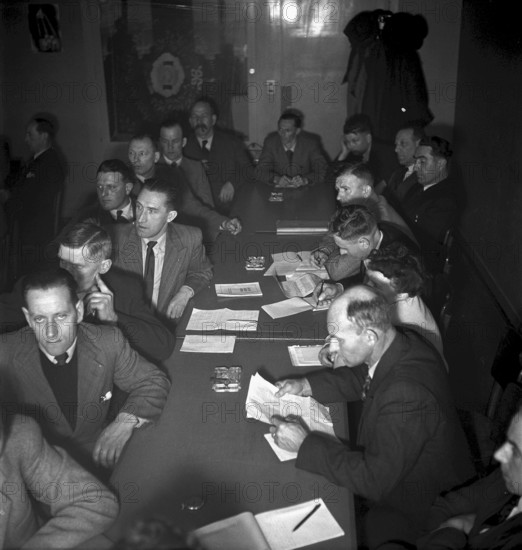 Swiss textile and factory worker's association assembly in Bienne 1949