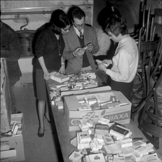 Medicament collection for algerian refugees in Tunisia, 1961