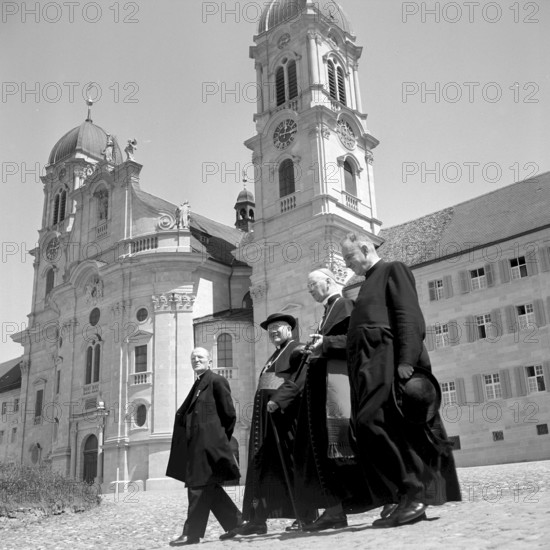 Conference of the peace movement Pax Christi with the cardinal of Paris, Eugene Feltin, in Einsiedeln  1954