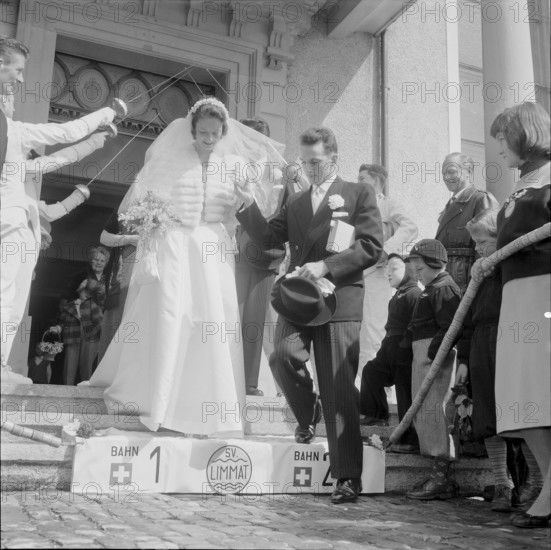 Church wedding of Doris Gontersweiler and Werner Vetterli. Stafa 1957