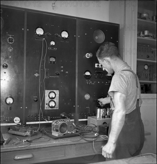 Radio course, 1940