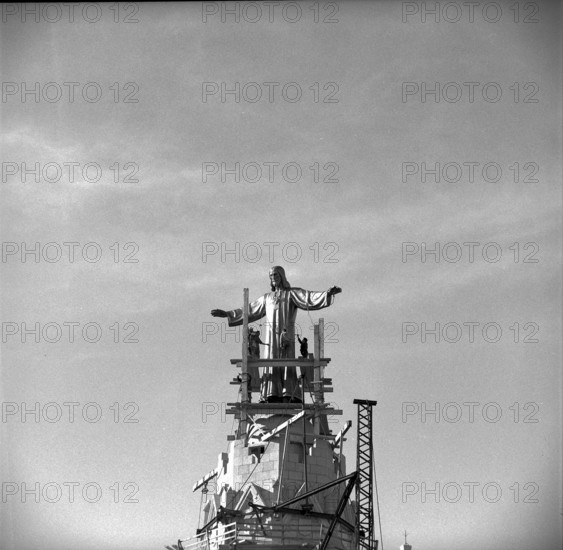 Construction of the church Sagrat Cor on tibidabo, Barcelona 1960