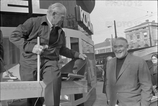 Fundraising campaign in favour of bengali refugees in Pakistan, Zurich 1971