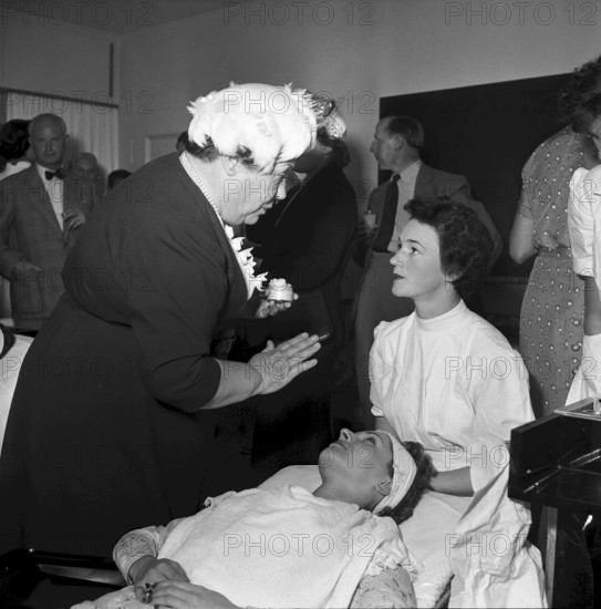 Beaty salon Ryf Zurich, around 1947