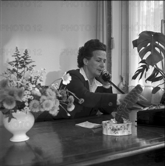 Beaty salon Ryf Zurich, around 1947