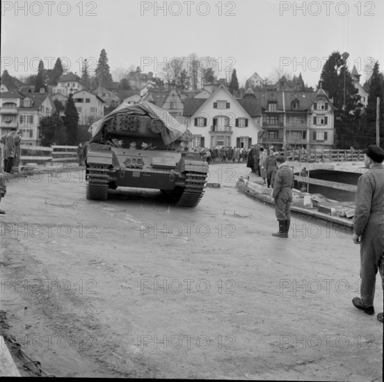 Bypass and road bridge under construction, endurance test, Kilchberg 1961