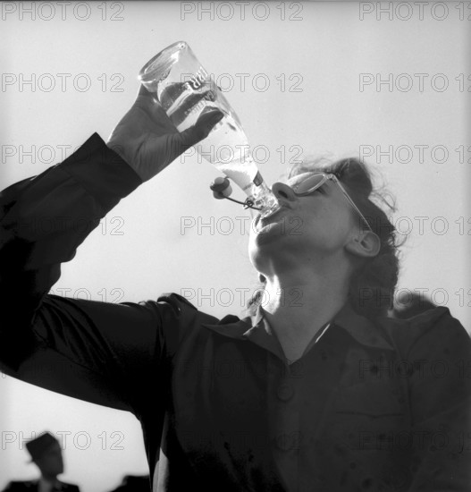 Performance ""La separation des races"", Sierre ca. 1941