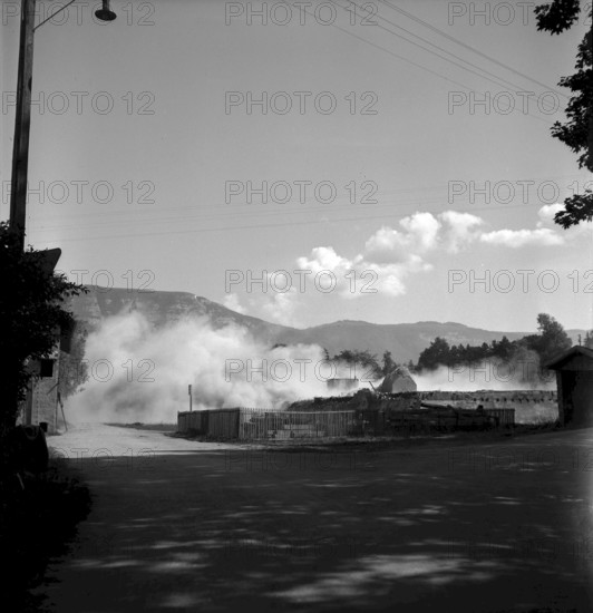 Factory chimney blasting in Geneva 1943