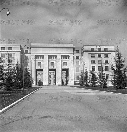 United Nations Office at Geneva, Palais des Nations, 1950