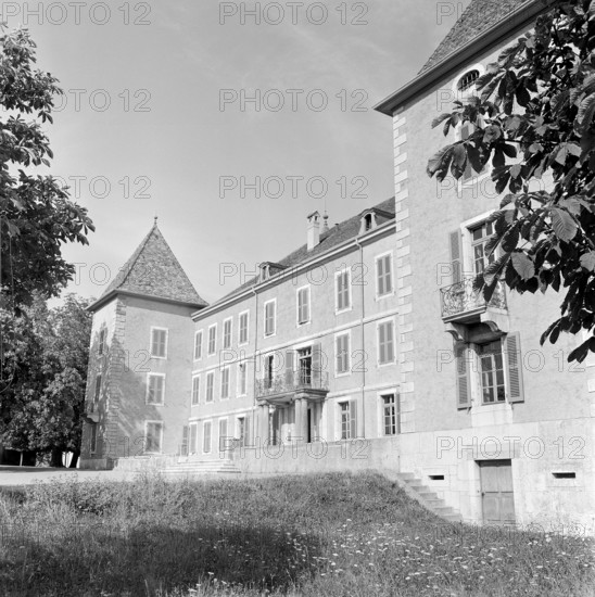 Dardagny Castle near Geneva, 1961