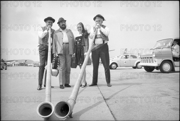 Shmuel Rodensky in Zurich 1968