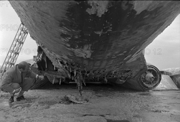 Crash landing of a Czech airplane in Zurich-Kloten 1970