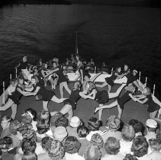 Excursion of ballet school ""Rief"" on boat Santis, 1959
