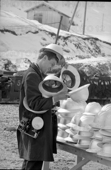 People celebrate the San Bernardino tunnel break through, south entrance 1965