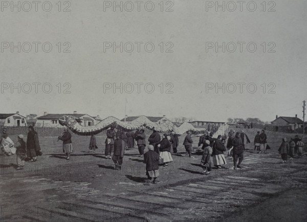 New Year's procession with a dragon in Mukden Art album Manchuria Russo-Japanese War 1906