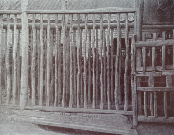 Chinese prison in Maimaikai Art album Manchuria Russo-Japanese War 1906