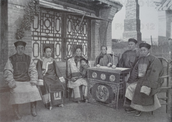 Scenes from Chinese life A wealthy Chinese family