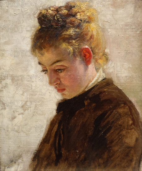 Head of the Model Blanche Ormier