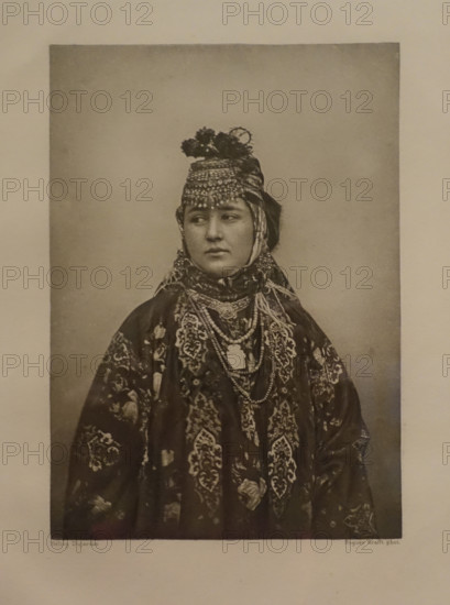 Jewish woman in traditional dress
