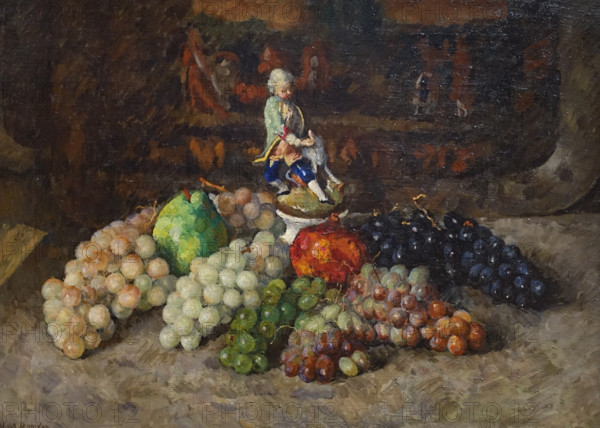 Grapes with a Figurine
