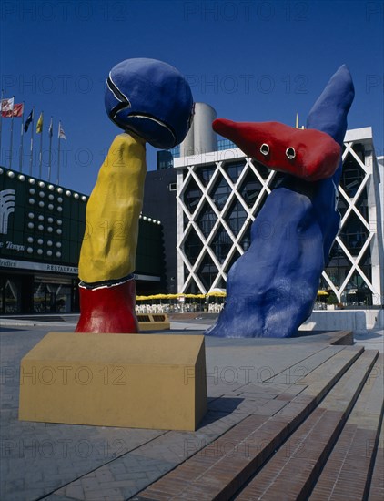 FRANCE, Ile de France , Paris, "La Defence, sculpture."