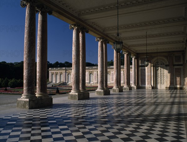 FRANCE, Ile de France, Versailles, Grand Trianon peristyle courtyard