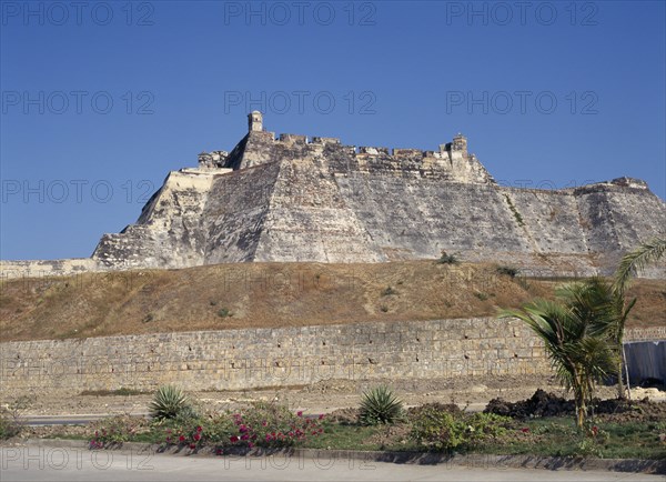 COLOMBIA, Bolivar Department, Cartagena, The Castle of San Felipe de Barajas with steep sided walls and crenellated battlements.