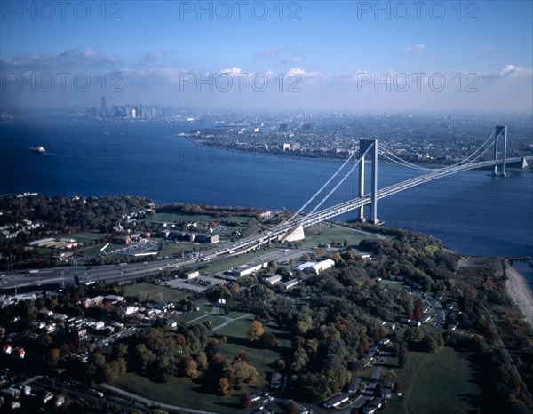 USA, New York, New York City, Verrazano Bridge over the River Hudson between Staten Island and the Brooklyn districts