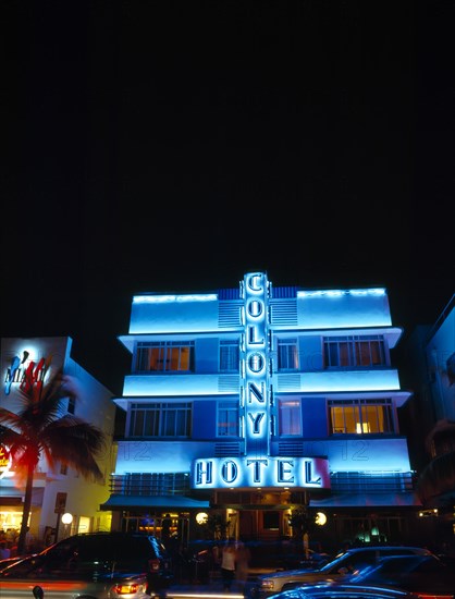 USA, Florida , Miami, South Beach. Ocean Drive Art Deco Buildings at night Colony Hotel with neon lights