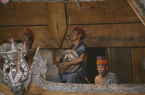 INDONESIA, Sumatra, Lake Toba.  Batak musicians of the Gamelan Simanindo Batak community on Samosir Island
