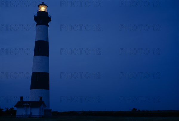 USA, North Carolina, Bodie Island, Lighthouse at night