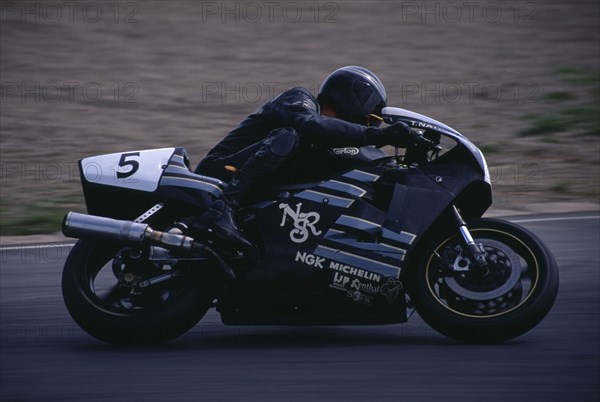 10039000 SPORT Motor Sport Bikes Black Norton bike racing at speed  Trevor Nation.