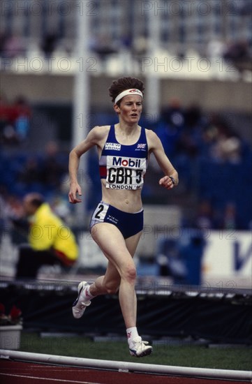 10037075 SPORT Athletics Womens Track Yvonne Murray during the 300 meters at Crystal Palace  Lodon  England 1994.