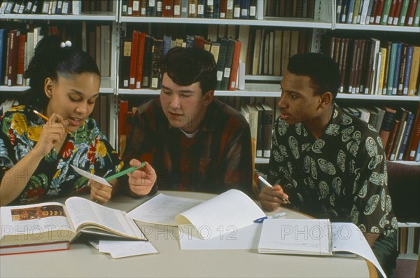 USA, Mn, St Paul, 17year old High School students at Macalester College library