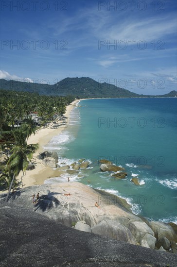 THAILAND, Surat Thani, Koh Samui, View along Lamai beach from vantage point