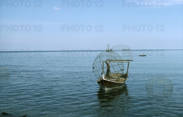 OMAN, Sharja, NOT IN LIBRARY Fishing boat with large nets