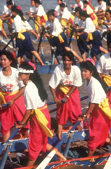 CAMBODIA, Tonle Sap, Boat races on the Tonle Sap river.