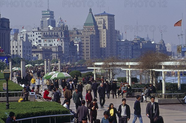 CHINA, Shaanxi, Shanghai, View over The Bund waterside area towards city skyline