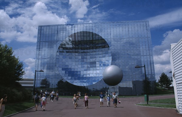 FRANCE, Poitiers, Planet Futuroscope, Le Parc Europeen de l’Image. Cyber World. Mirrored building with concaved centre