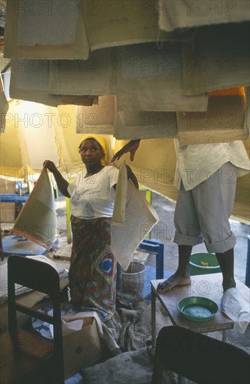 MALAWI, Blantyre, "PAMET paper making project, fair trade goods, where everything from newspapers to elephant dung is recycled"