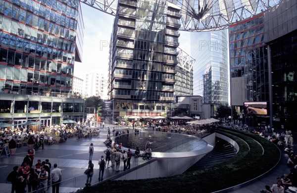 GERMANY, Berlin, Potsdamer Platz. View over Sony complex interior