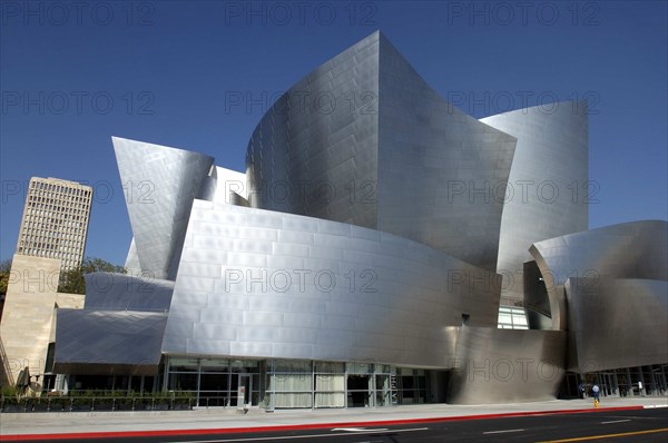 USA, California, Los Angeles, The Walt Disney Concert Hall modern silver exterior designed by Frank Gehry