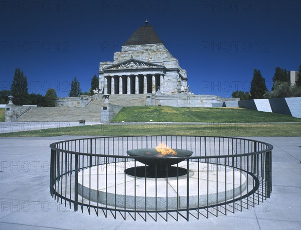 AUSTRALIA, Victoria, Melbourne, The Shrine of Remembrance WW1 memorial with the Eternal Flame in front