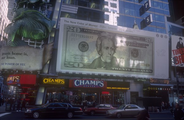 USA, New York, Manhattan, Advertising showing new US Dollar note with added colour for increased security