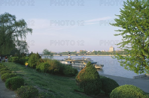 NORTH KOREA, Pyongyang, Gardens on the banks of the Taedong River