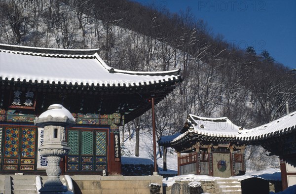 SOUTH KOREA, Kangwon , Soraksan Nat. Park, Sorak Mountains.  Shinhungsa Temple.  Inner courtyard of Zen meditation temple first built in 653 AD.  Rebuilt in 1645 and again after the Korean War.