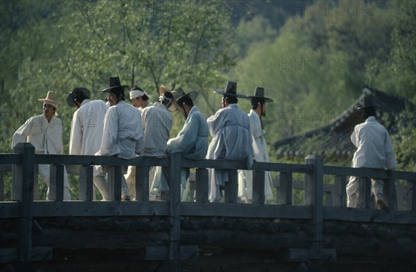 SOUTH KOREA, Religion, Confucian, Confucian believers in traditional white robes and kat horsehair hats.