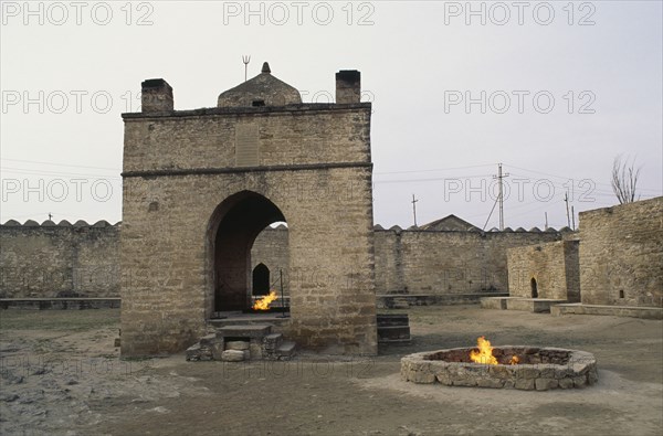 AZERBAIJAN, Apsheron Peninsula, Surakhany, Ateshgyakh Zorastrian fire worshippers temple dating from the seventeenth century.