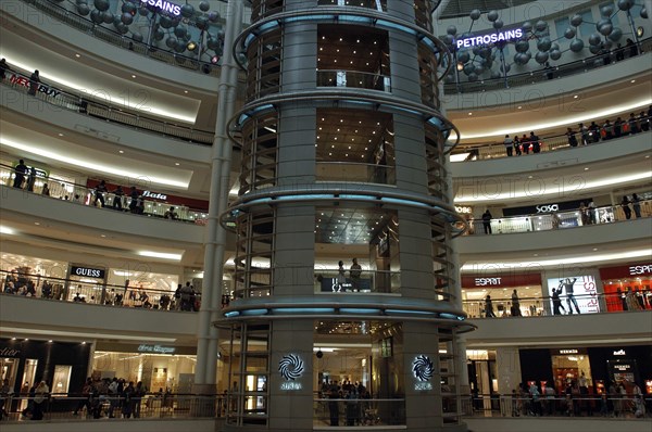 MALAYSIA, Kuala Lumpur, Interior view of many floored circular shopping centre
